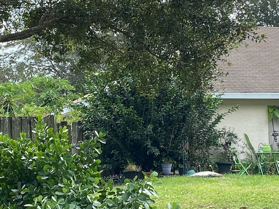 300 Bali St SE, Palm Bay, FL 32909 Zillow