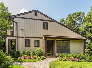 41 Schwab Rd, Melville, NY 11747