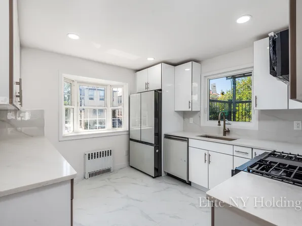 4469 Surf Avenue image 10 of 35