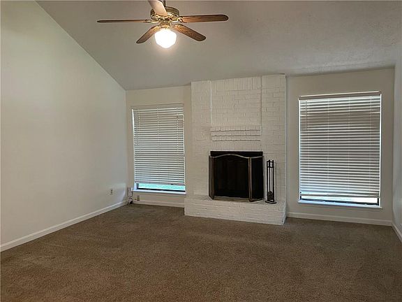 2nd image of 1461 Shady Cove Ln