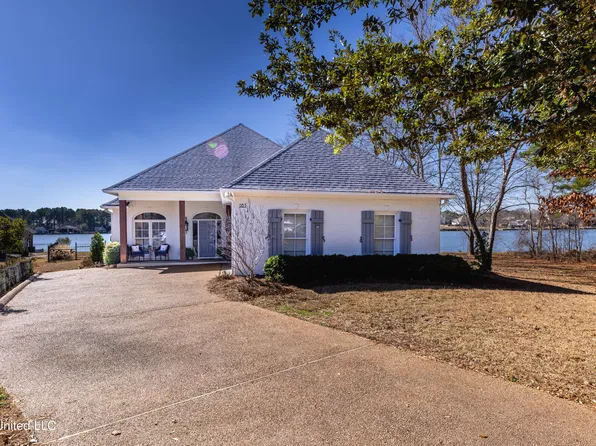 163 Pembroke Cir, Madison, MS 39110