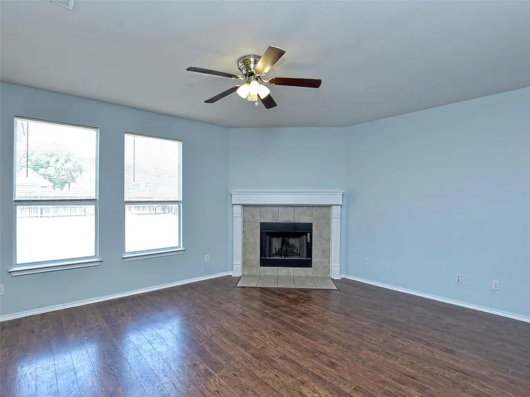303 Banner Ave — Photo 7