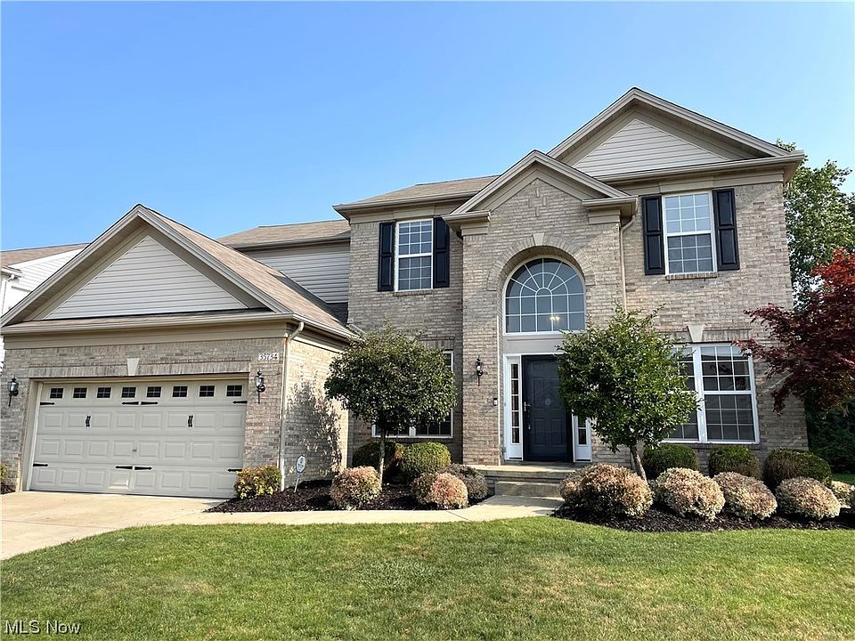 1st image of 35734 Bentley Dr