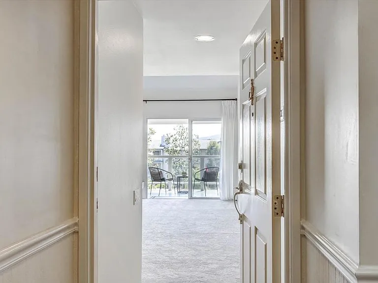 1682 Circa Del Lago #A305 — Photo 5