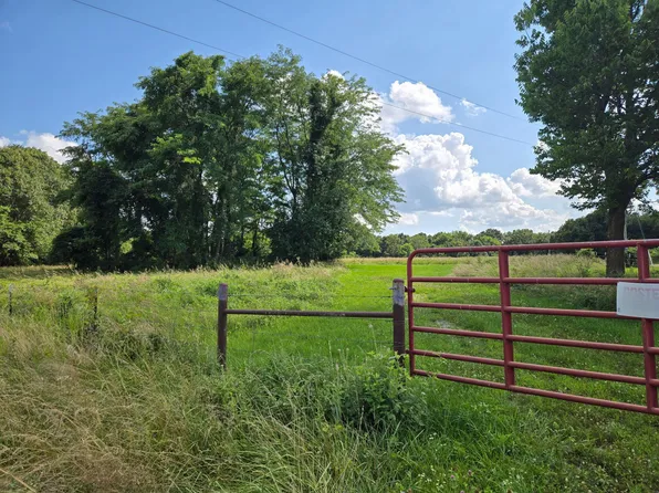 000 Darter Road, Elkland, MO 65644