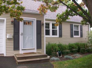 139 Beverly Rd, Wethersfield, CT 06109