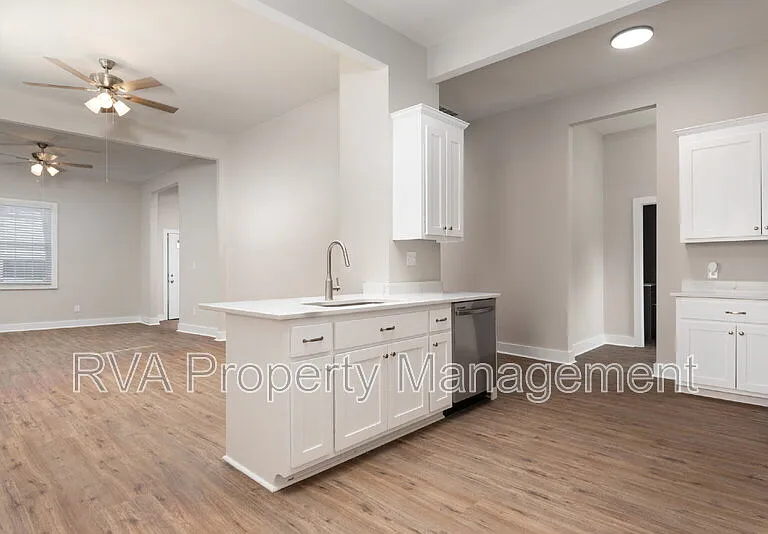 9800 Golf Course Dr — Photo 5