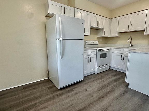 4th image of 417 SE 12th Ct #8