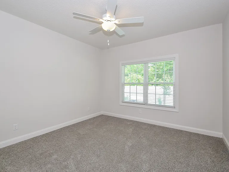 1038 Walker Point Way — Photo 14