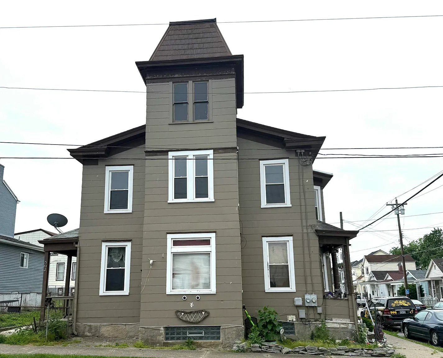 142 5th Ave photo 1