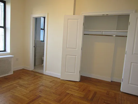 Rented by Aguayo & Huebener Brooklyn | media 6