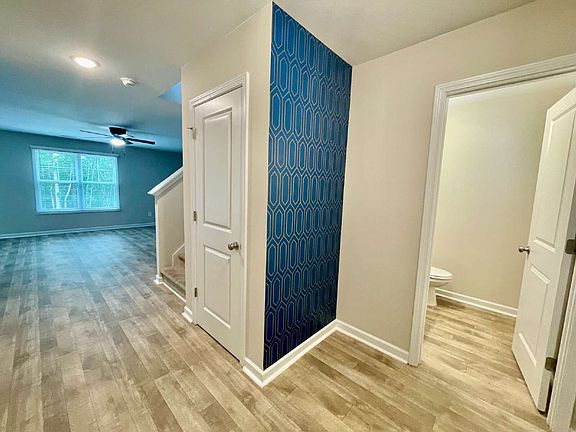 2nd image of 3034 Cricket Rd