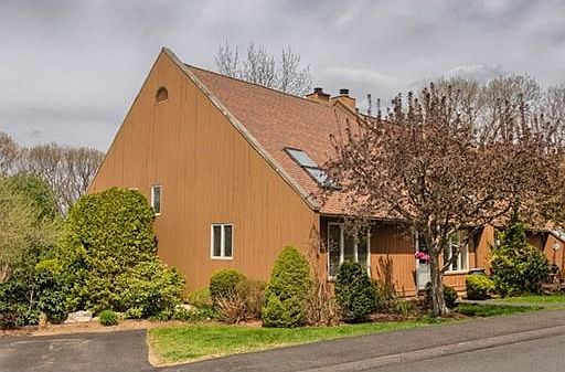 4th image of 19 Woodland Park Dr