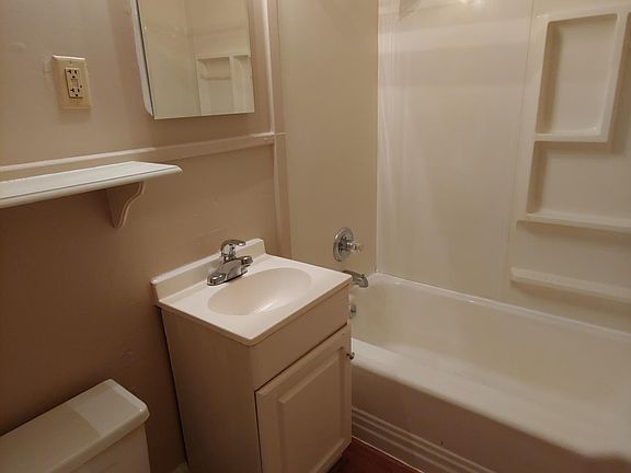 2nd image of 603 Peachtree St