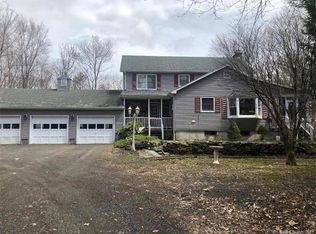66 Sargent Dr, Bethany, CT 06524