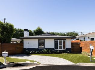 219 Pauline Pl, Costa Mesa, CA 92627