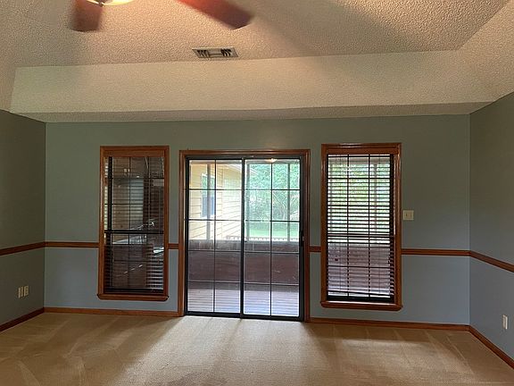 5th image of 2947 Sutucka Cir