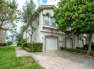 3204 Laurel Ridge Cir, Riviera Beach, FL 33404