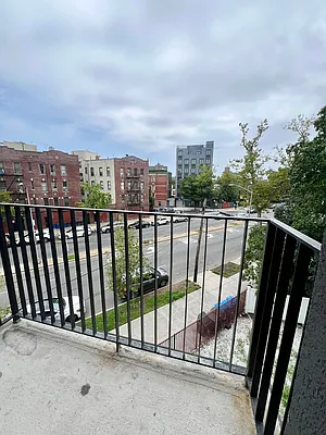 Rented by ERNY LLC | media 12