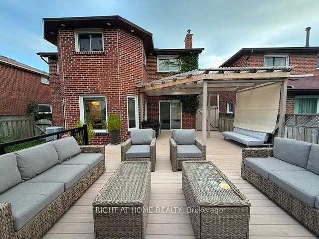4 bed, $4,200 — Photo 2
