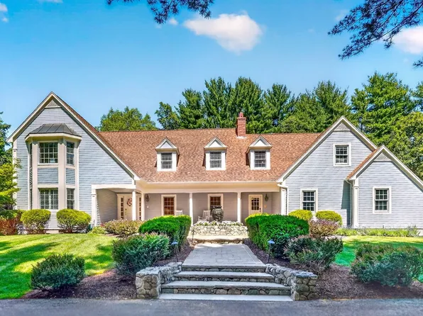 20 Winter St, Medfield, MA 02052