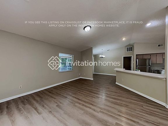 4th image of 943 Hemingway Dr