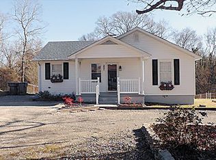 207 W Parkwood St, Stanley, NC 28164