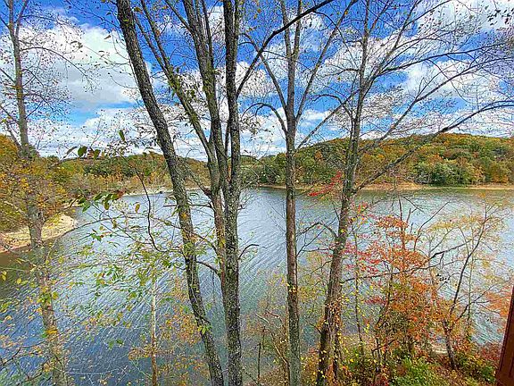3rd image of 4068 E Eagle Bay Dr #46)