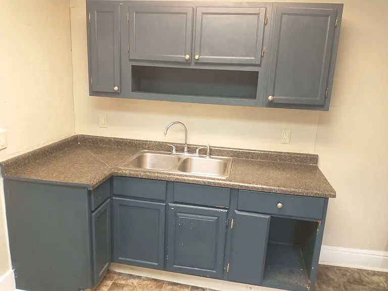 610 Gardner Ct #1 — Photo 7