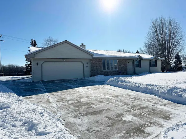 2286 Pauly Ct, Green Bay, WI 54311