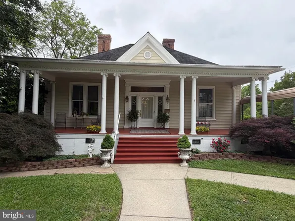 804 Grove Ave, South Boston, VA 24592