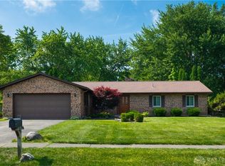 4425 E Entrada Dr, Dayton, OH 45431