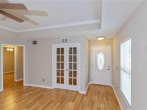 3rd image of 7225 Bellingham Oaks Blvd