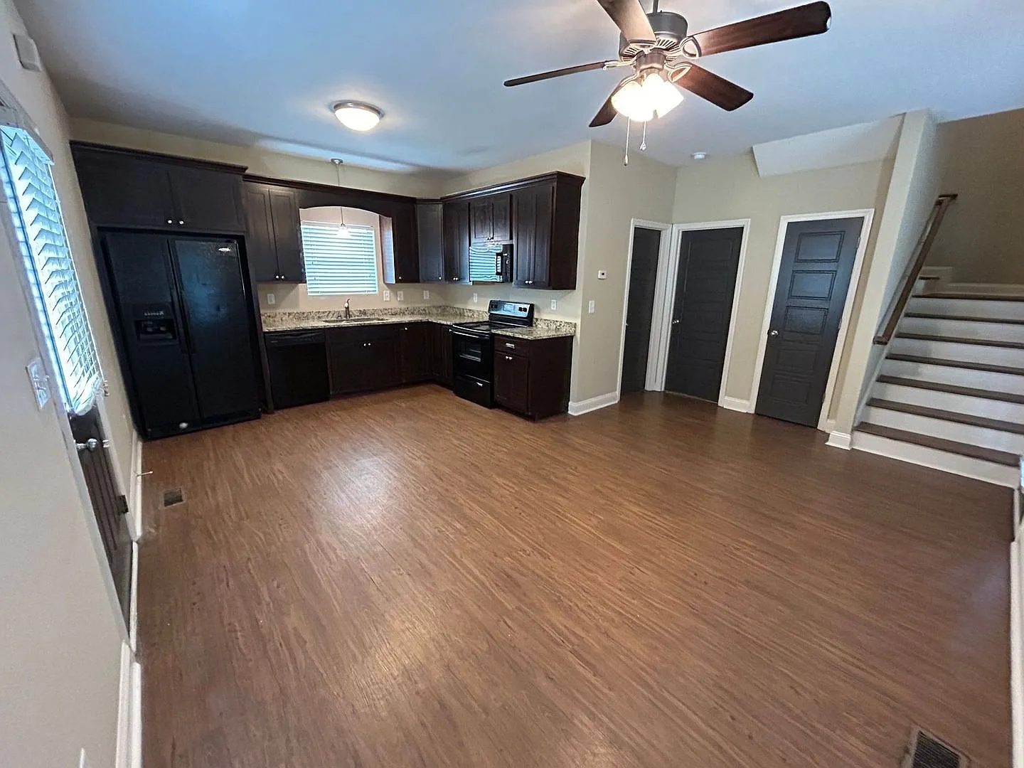 Pre-Leasing For August 5th 2027! — Photo 4