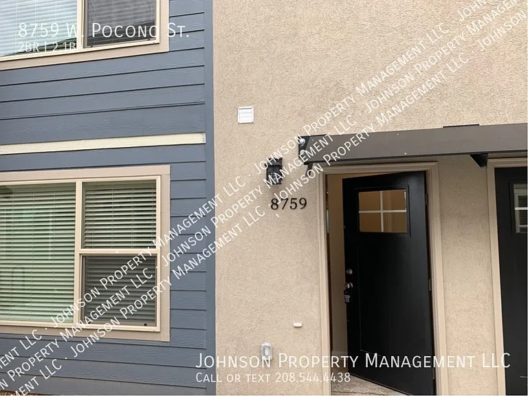 8759 W Pocono Ln — Photo 2