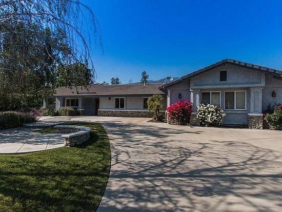 1st image of 903 Pomello Dr