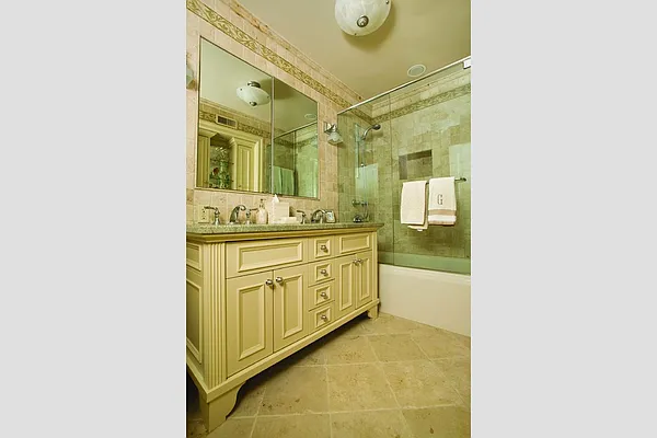 Sold by Stribling | media 3