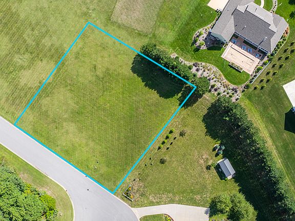 4th image of 1 S Dickinson Ct