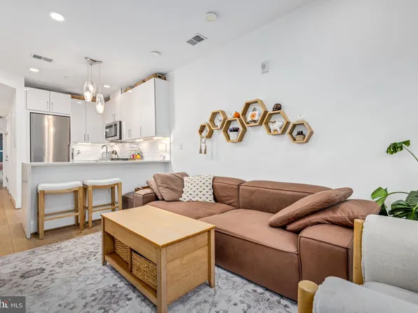 3435 14th St NW Unit 2, Washington, DC 20010
