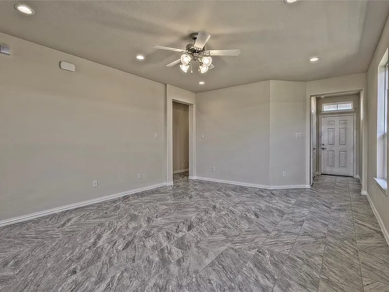 13201 Dancing Reed Dr — Photo 2
