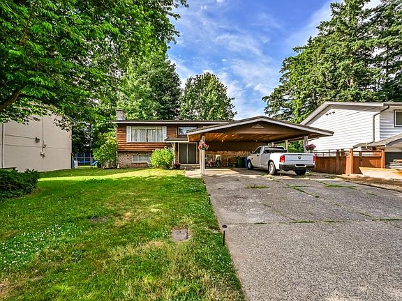 2nd image of 34487 Pearl Ave