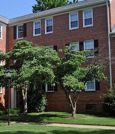 3rd image of 6504 Potomac Ave Suite A2
