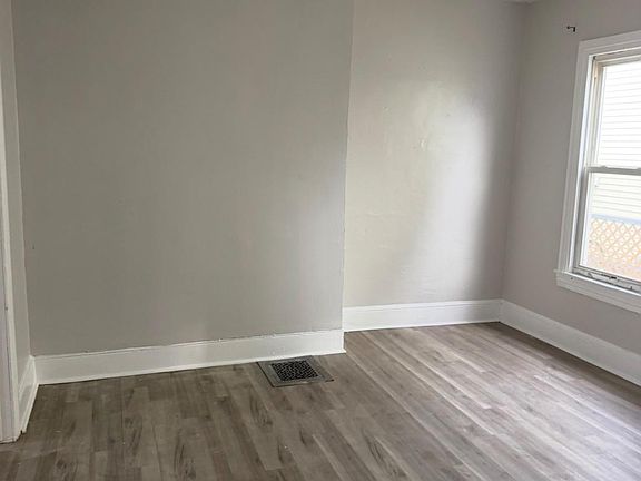 5th image of 223 S 4th St