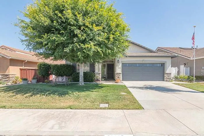30280 Mondavi Cir — Photo 1