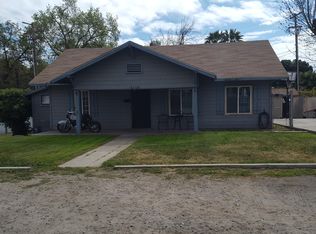 427 E Oak Ave, Porterville, CA 93257