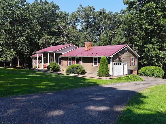 2nd image of 5651 Howell Dr