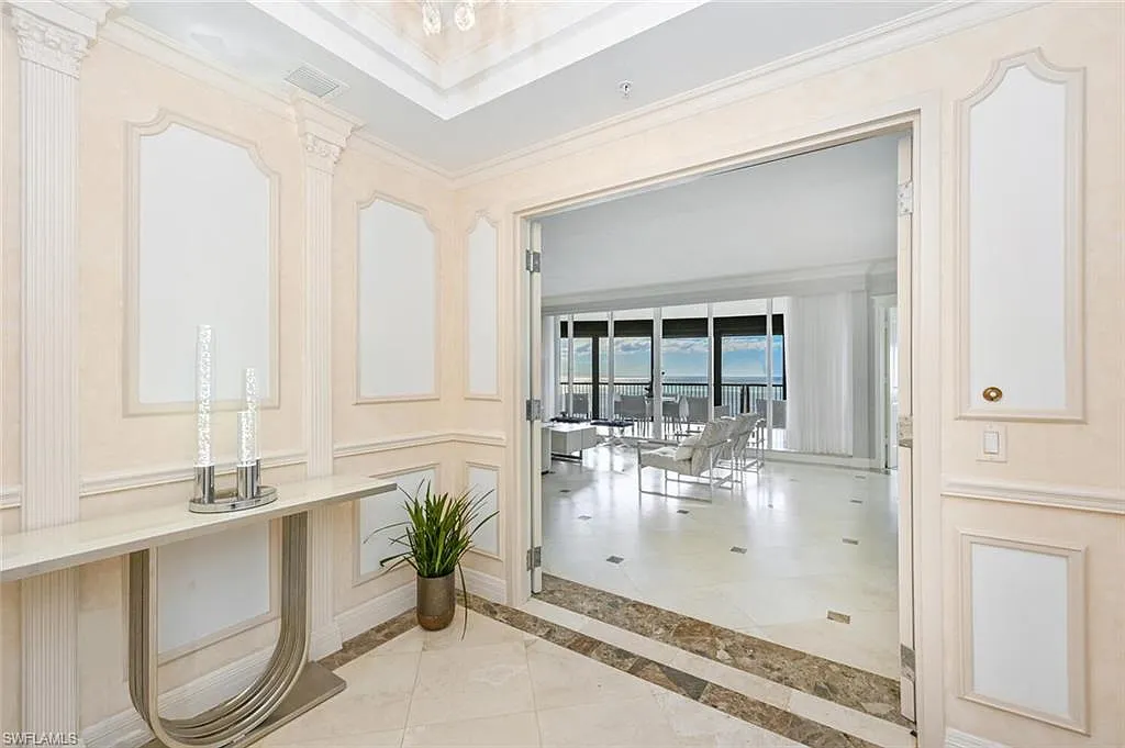 3 bed, 3.5 bath, 3410 sqft, $64,000 — Photo 3