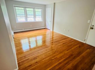 52 Oak Ridge Dr APT 27, New Haven, CT 06513