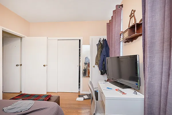 Rented by Keller Williams NYC | media 11