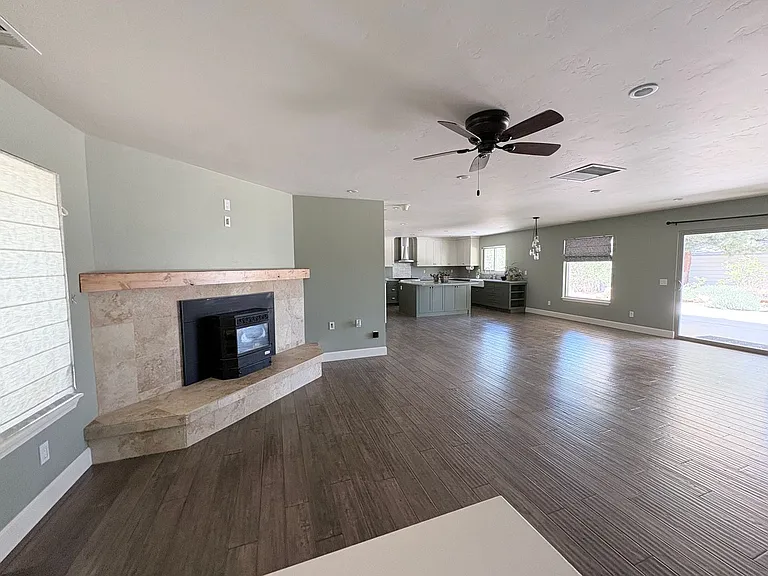 316 Altair Cir — Photo 2